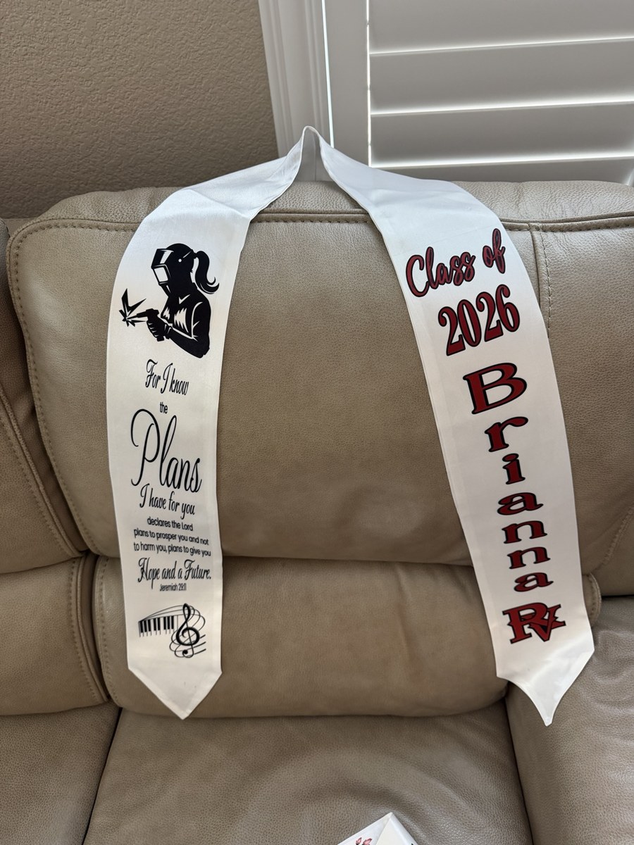 Personalized graduation stole
