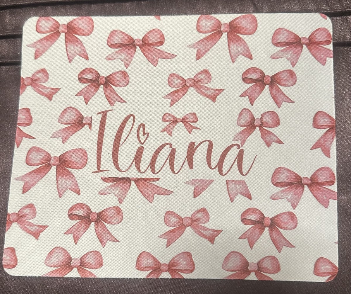 Personalized pink bow blanket